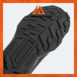 Giày leo núi trekking Adidas